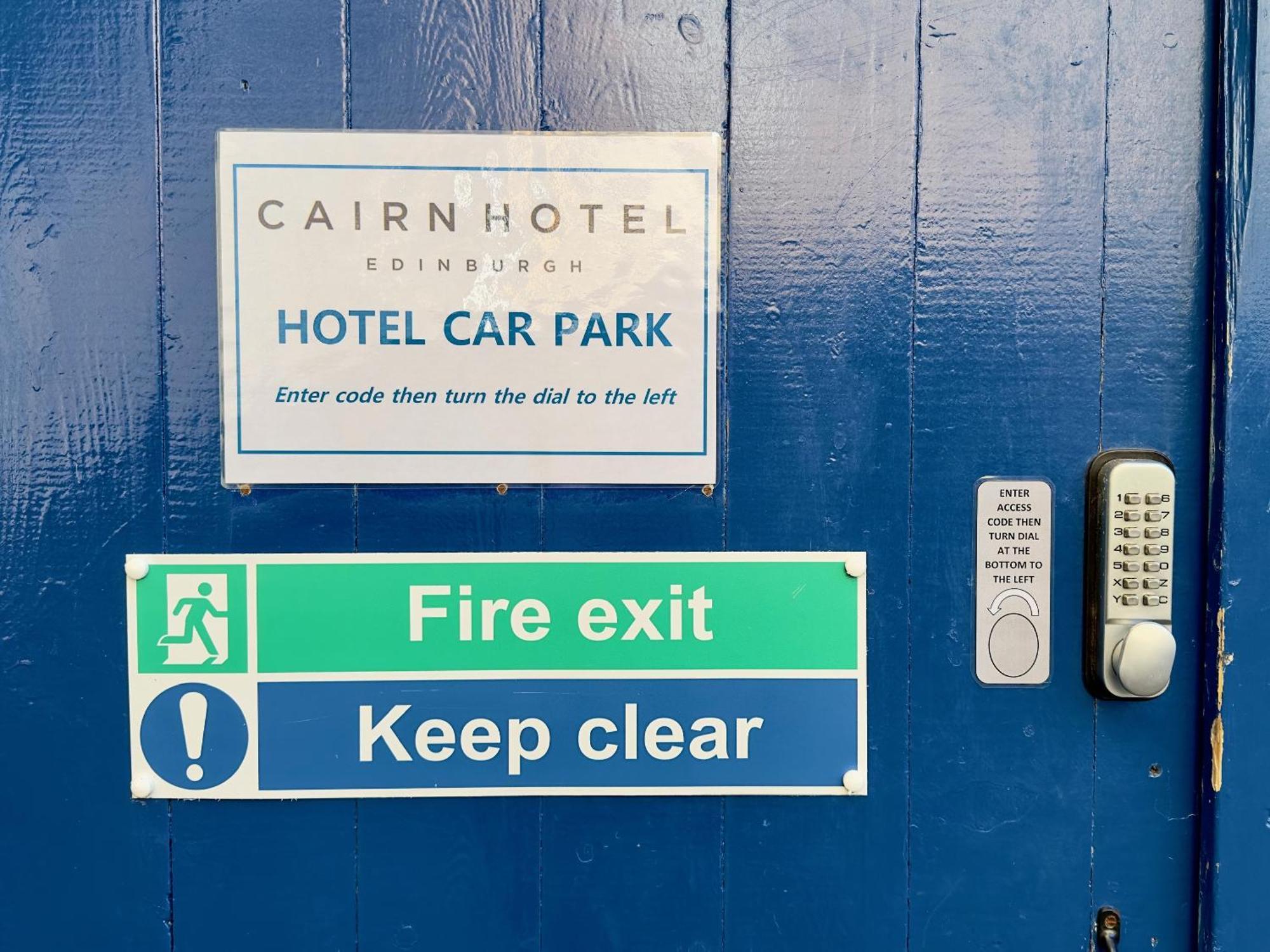 Cairn Hotel & Apartments Эдинбург Экстерьер фото